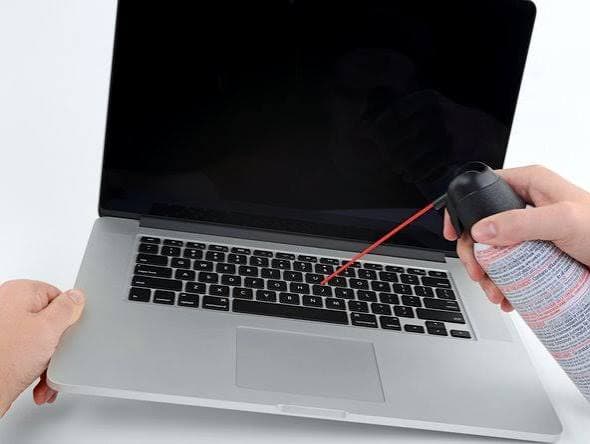 Vệ Sinh Bàn Phím & Màn Hình Laptop
