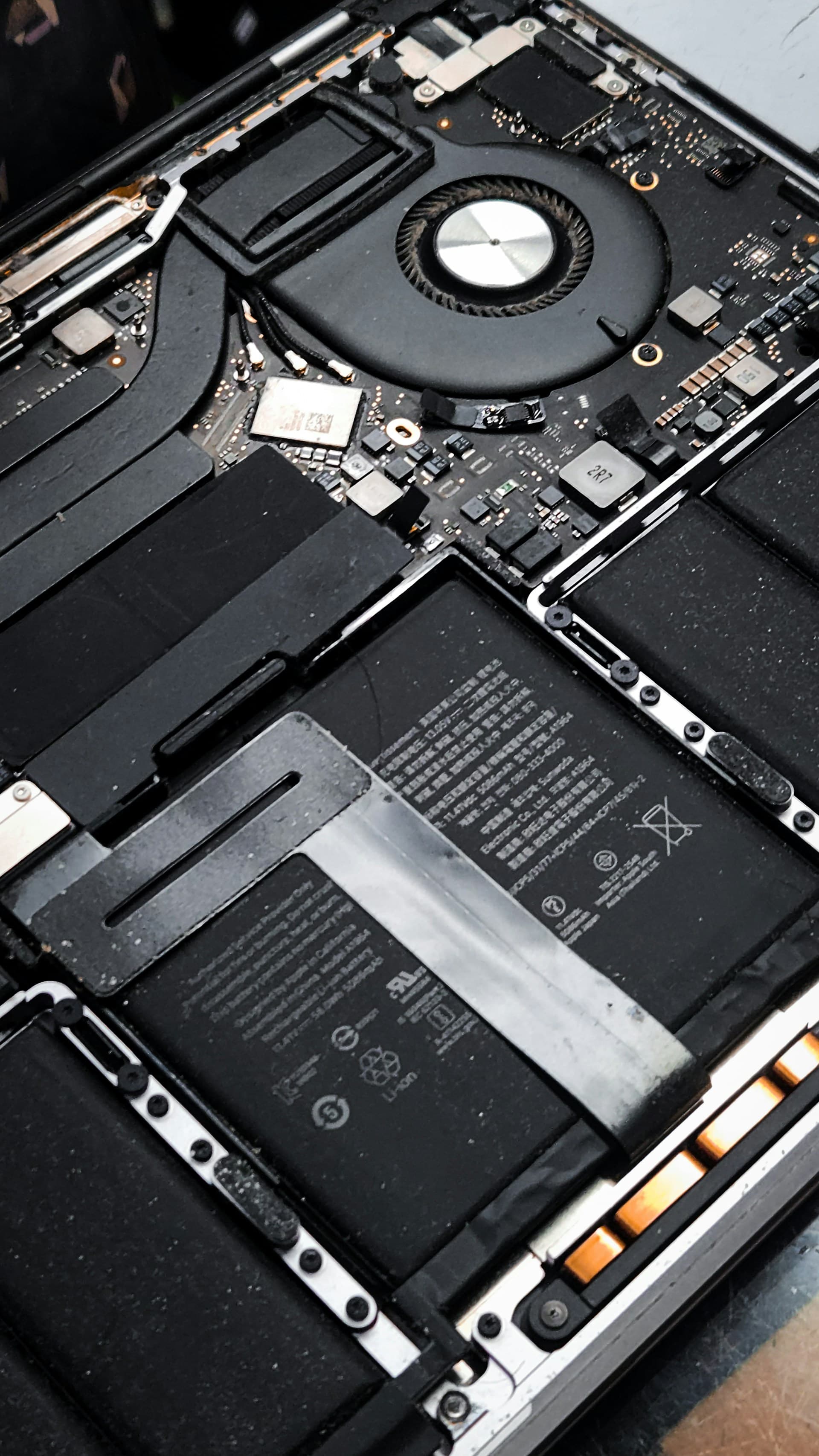 Thay Pin Laptop Lenovo — Hết Pin / Phồng Pin